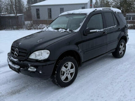 Чорний Мерседес М-Клас, об'ємом двигуна 2.7 л та пробігом 290 тис. км за 4150 $, фото 1 на Automoto.ua