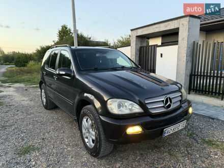 Мерседес М-Класс 2004 в Ужгороде на Automoto.ua Черный Мерседес М-Класс, объемом двигателя 2.69 л и пробегом 370 тыс. км за 7500 $, фото 1 на Automoto.ua
