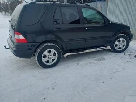 Чорний Мерседес М-Клас, об'ємом двигуна 2.69 л та пробігом 240 тис. км за 8000 $, фото 1 на Automoto.ua