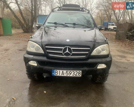 Чорний Мерседес М-Клас, об'ємом двигуна 4 л та пробігом 357 тис. км за 5100 $, фото 1 на Automoto.ua