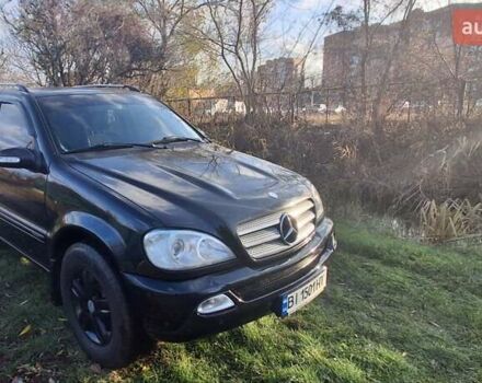 Черный Мерседес М-Класс, объемом двигателя 3.72 л и пробегом 398 тыс. км за 6000 $, фото 1 на Automoto.ua