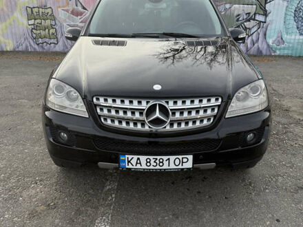 Черный Мерседес М-Класс, объемом двигателя 3.5 л и пробегом 156 тыс. км за 13700 $, фото 1 на Automoto.ua