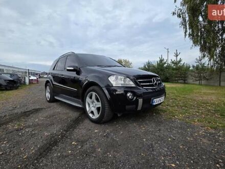 Черный Мерседес М-Класс, объемом двигателя 6.2 л и пробегом 286 тыс. км за 10599 $, фото 1 на Automoto.ua