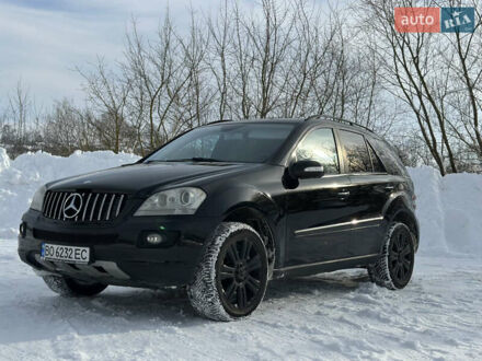 Черный Мерседес М-Класс, объемом двигателя 2.99 л и пробегом 386 тыс. км за 11499 $, фото 1 на Automoto.ua