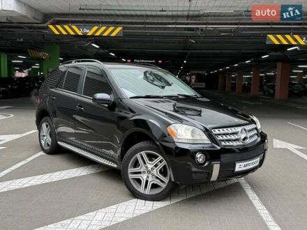 Черный Мерседес М-Класс, объемом двигателя 3.5 л и пробегом 247 тыс. км за 10990 $, фото 1 на Automoto.ua