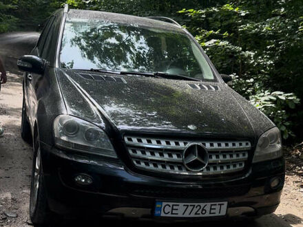 Мерседес М-Класс 2006 в Черновцах на Automoto.ua Черный Мерседес М-Класс, объемом двигателя 3.5 л и пробегом 350 тыс. км за 9300 $, фото 1 на Automoto.ua