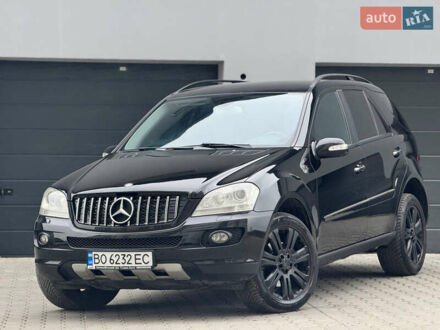 Черный Мерседес М-Класс, объемом двигателя 3 л и пробегом 386 тыс. км за 10999 $, фото 1 на Automoto.ua