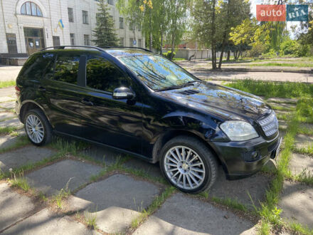 Мерседес М-Класс 2006 в Конотопе на Automoto.ua Черный Мерседес М-Класс, объемом двигателя 3 л и пробегом 288 тыс. км за 8500 $, фото 1 на Automoto.ua