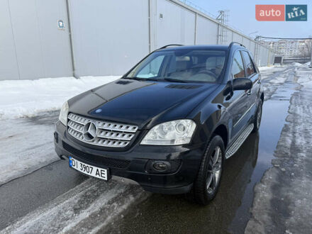 Чорний Мерседес М-Клас, об'ємом двигуна 3.5 л та пробігом 260 тис. км за 9900 $, фото 1 на Automoto.ua