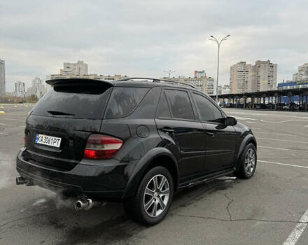 Черный Мерседес М-Класс, объемом двигателя 3.5 л и пробегом 277 тыс. км за 9000 $, фото 1 на Automoto.ua