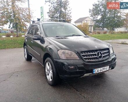 Черный Мерседес М-Класс, объемом двигателя 2.99 л и пробегом 281 тыс. км за 11000 $, фото 1 на Automoto.ua