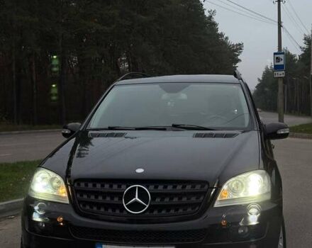 Чорний Мерседес М-Клас, об'ємом двигуна 2.99 л та пробігом 396 тис. км за 12000 $, фото 1 на Automoto.ua