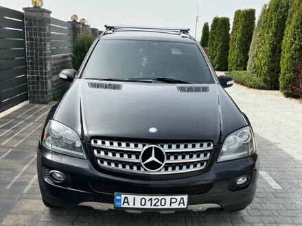 Мерседес М-Класс 2007 в Белой Церкве на Automoto.ua Черный Мерседес М-Класс, объемом двигателя 3.5 л и пробегом 272 тыс. км за 10400 $, фото 1 на Automoto.ua