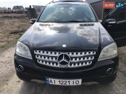Мерседес М-Класс 2007 в Борисполе на Automoto.ua Черный Мерседес М-Класс, объемом двигателя 3.5 л и пробегом 212 тыс. км за 10500 $, фото 1 на Automoto.ua