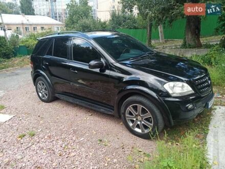 Чорний Мерседес М-Клас, об'ємом двигуна 3.5 л та пробігом 277 тис. км за 7900 $, фото 1 на Automoto.ua
