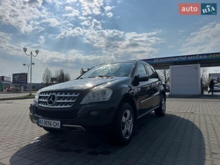 Черный Мерседес М-Класс, объемом двигателя 3 л и пробегом 288 тыс. км за 13000 $, фото 1 на Automoto.ua