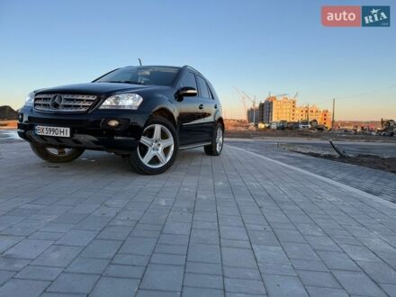 Черный Мерседес М-Класс, объемом двигателя 2.99 л и пробегом 350 тыс. км за 13500 $, фото 1 на Automoto.ua