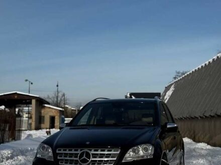 Черный Мерседес М-Класс, объемом двигателя 2.99 л и пробегом 304 тыс. км за 13200 $, фото 1 на Automoto.ua