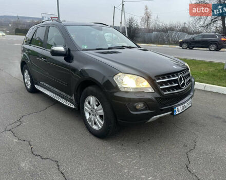 Черный Мерседес М-Класс, объемом двигателя 2.99 л и пробегом 480 тыс. км за 13500 $, фото 1 на Automoto.ua