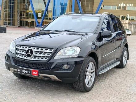 Мерседес М-Клас 2008 у Харкові на Automoto.ua Чорний Мерседес М-Клас, об'ємом двигуна 3.5 л та пробігом 221 тис. км за 13490 $, фото 1 на Automoto.ua