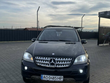 Чорний Мерседес М-Клас, об'ємом двигуна 2.99 л та пробігом 315 тис. км за 12999 $, фото 1 на Automoto.ua