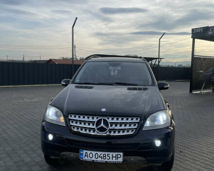 Черный Мерседес М-Класс, объемом двигателя 2.99 л и пробегом 315 тыс. км за 12999 $, фото 1 на Automoto.ua