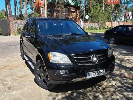 Чорний Мерседес М-Клас, об'ємом двигуна 3.5 л та пробігом 242 тис. км за 9500 $, фото 1 на Automoto.ua