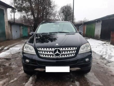 Мерседес М-Класс 2008 в Харькове на Automoto.ua Черный Мерседес М-Класс, объемом двигателя 3.5 л и пробегом 155 тыс. км за 14000 $, фото 1 на Automoto.ua