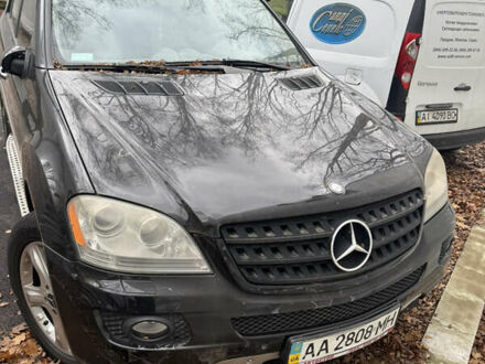 Чорний Мерседес М-Клас, об'ємом двигуна 3.5 л та пробігом 313 тис. км за 6500 $, фото 1 на Automoto.ua