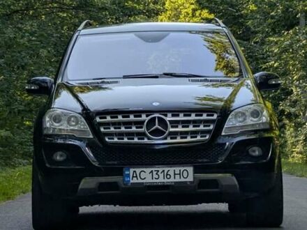 Мерседес М-Класс 2008 в Луцке на Automoto.ua Черный Мерседес М-Класс, объемом двигателя 3.5 л и пробегом 257 тыс. км за 10499 $, фото 1 на Automoto.ua