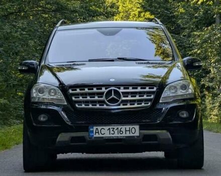 Чорний Мерседес М-Клас, об'ємом двигуна 3.5 л та пробігом 257 тис. км за 10499 $, фото 1 на Automoto.ua