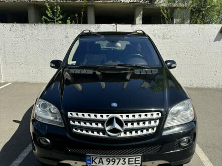 Мерседес М-Клас 2008 у Києві на Automoto.ua Чорний Мерседес М-Клас, об'ємом двигуна 3.5 л та пробігом 168 тис. км за 14000 $, фото 1 на Automoto.ua