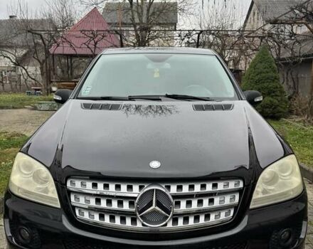 Черный Мерседес М-Класс, объемом двигателя 2.99 л и пробегом 270 тыс. км за 13600 $, фото 1 на Automoto.ua