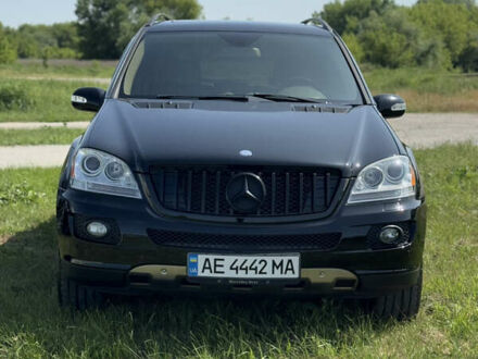 Мерседес М-Класс 2008 в Днепре (Днепропетровске) на Automoto.ua Черный Мерседес М-Класс, объемом двигателя 3.5 л и пробегом 178 тыс. км за 9000 $, фото 1 на Automoto.ua