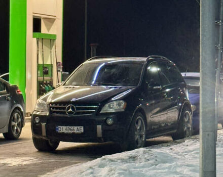 Черный Мерседес М-Класс, объемом двигателя 6.3 л и пробегом 200 тыс. км за 13300 $, фото 1 на Automoto.ua