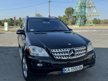 Мерседес М-Класс 2008 в Киеве на Automoto.ua Черный Мерседес М-Класс, объемом двигателя 3.5 л и пробегом 112 тыс. км за 11500 $, фото 1 на Automoto.ua