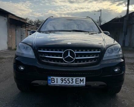 Мерседес М-Класс 2008 в Полтаве на Automoto.ua Черный Мерседес М-Класс, объемом двигателя 3.5 л и пробегом 221 тыс. км за 12800 $, фото 1 на Automoto.ua