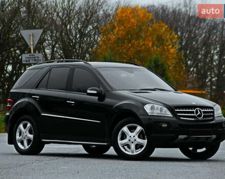 Черный Мерседес М-Класс, объемом двигателя 3 л и пробегом 147 тыс. км за 13200 $, фото 1 на Automoto.ua