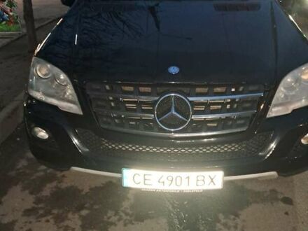 Черный Мерседес М-Класс, объемом двигателя 3 л и пробегом 281 тыс. км за 14000 $, фото 1 на Automoto.ua