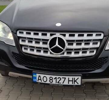 Мерседес М-Класс 2010 в Тячеве на Automoto.ua Черный Мерседес М-Класс, объемом двигателя 2.99 л и пробегом 256 тыс. км за 16500 $, фото 1 на Automoto.ua