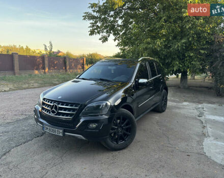 Чорний Мерседес М-Клас, об'ємом двигуна 2.99 л та пробігом 220 тис. км за 14750 $, фото 1 на Automoto.ua
