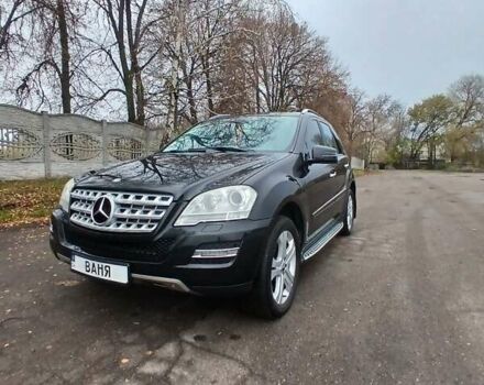 Черный Мерседес М-Класс, объемом двигателя 3 л и пробегом 274 тыс. км за 14500 $, фото 1 на Automoto.ua