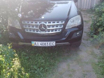 Мерседес М-Класс 2010 в Шостке на Automoto.ua Черный Мерседес М-Класс, объемом двигателя 2.99 л и пробегом 180 тыс. км за 16500 $, фото 1 на Automoto.ua