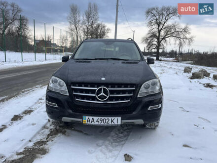 Чорний Мерседес М-Клас, об'ємом двигуна 5.5 л та пробігом 164 тис. км за 20000 $, фото 1 на Automoto.ua