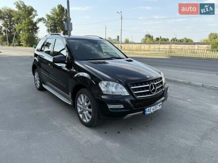 Чорний Мерседес М-Клас, об'ємом двигуна 2.99 л та пробігом 280 тис. км за 16300 $, фото 1 на Automoto.ua