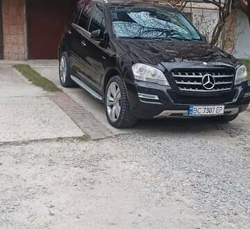 Чорний Мерседес М-Клас, об'ємом двигуна 2.99 л та пробігом 190 тис. км за 19990 $, фото 1 на Automoto.ua