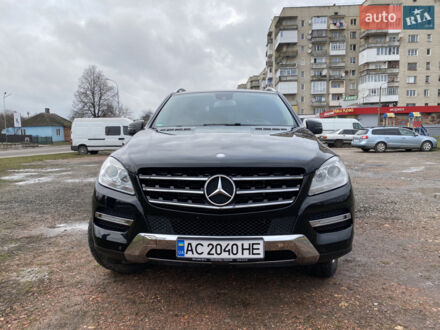 Чорний Мерседес М-Клас, об'ємом двигуна 3 л та пробігом 243 тис. км за 23000 $, фото 1 на Automoto.ua