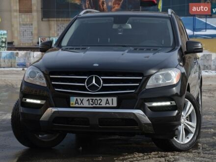 Черный Мерседес М-Класс, объемом двигателя 3.5 л и пробегом 230 тыс. км за 15999 $, фото 1 на Automoto.ua