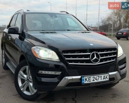 Черный Мерседес М-Класс, объемом двигателя 3 л и пробегом 240 тыс. км за 21499 $, фото 1 на Automoto.ua