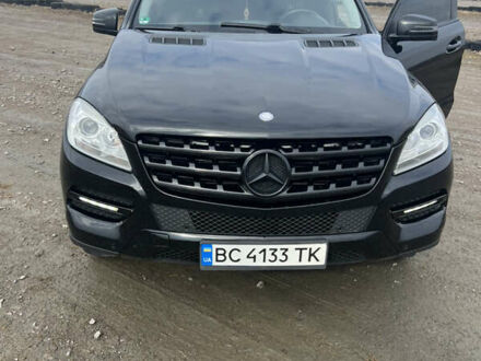 Мерседес М-Класс 2013 в Львове на Automoto.ua Черный Мерседес М-Класс, объемом двигателя 2.14 л и пробегом 393 тыс. км за 19500 $, фото 1 на Automoto.ua